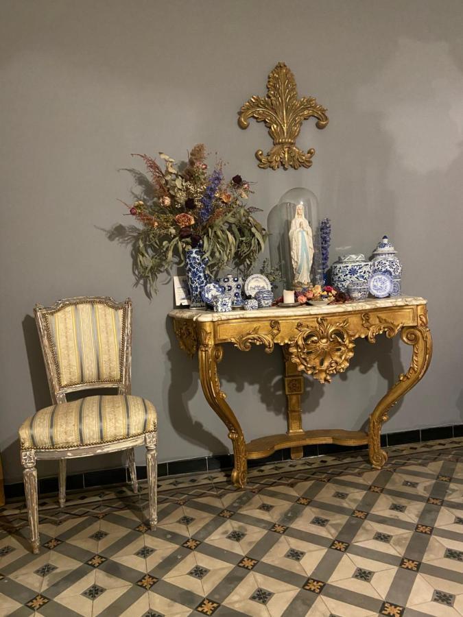 Maison 1823 - Suites De Charme A Garons Dış mekan fotoğraf